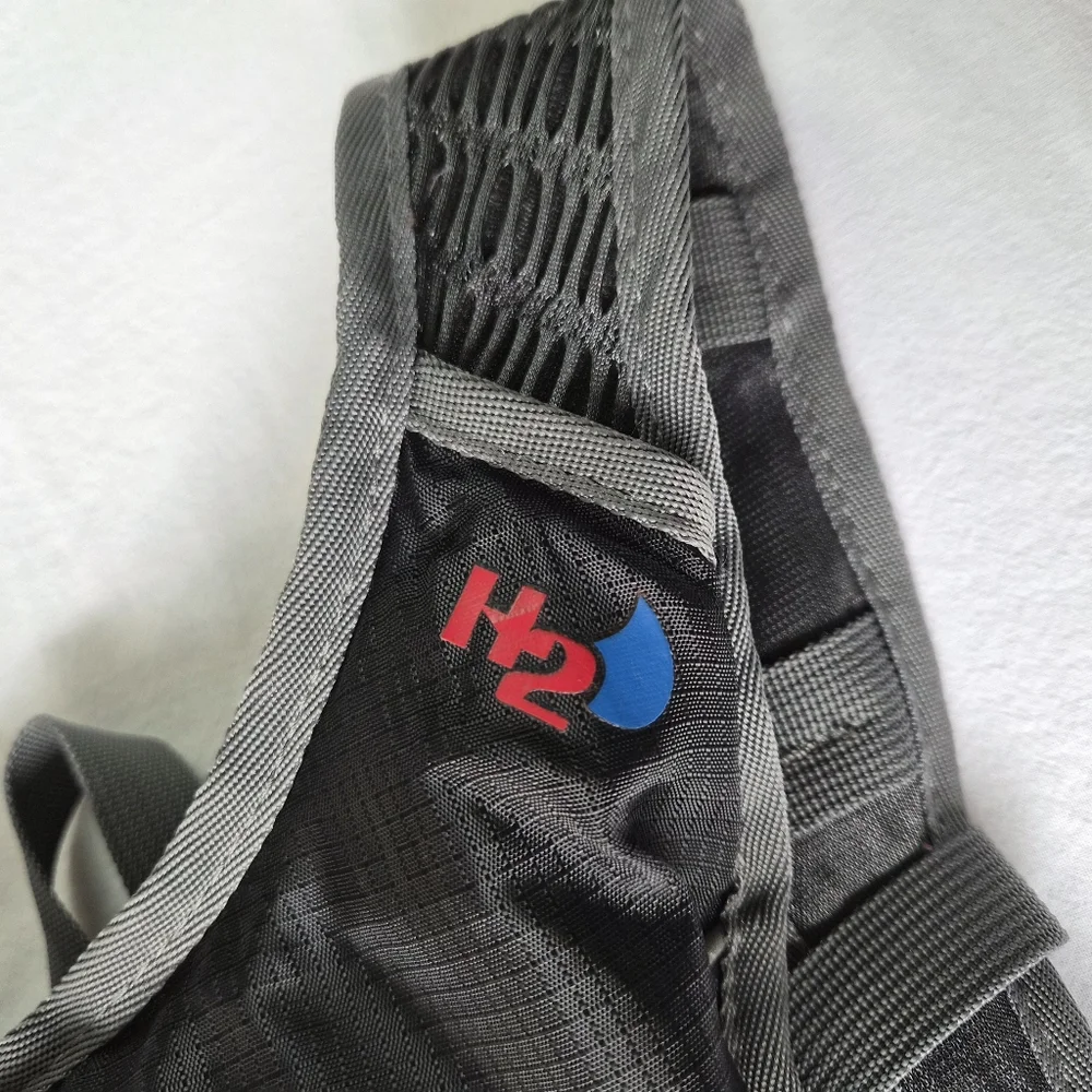 Teton Sports TrailRunner 2 Hydration‎ Reflective Pack